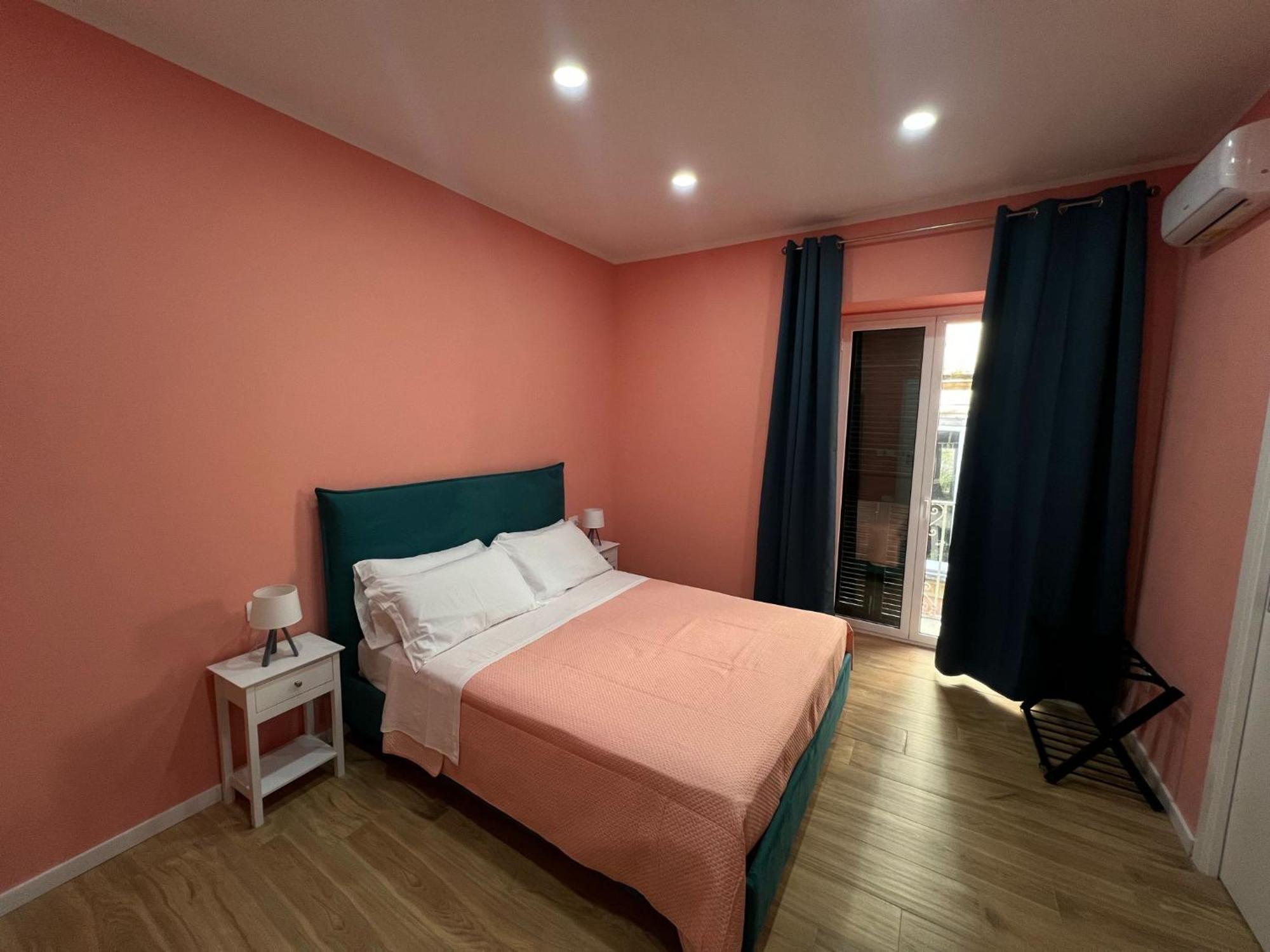 Mastersa' Guest House Наполи Екстериор снимка