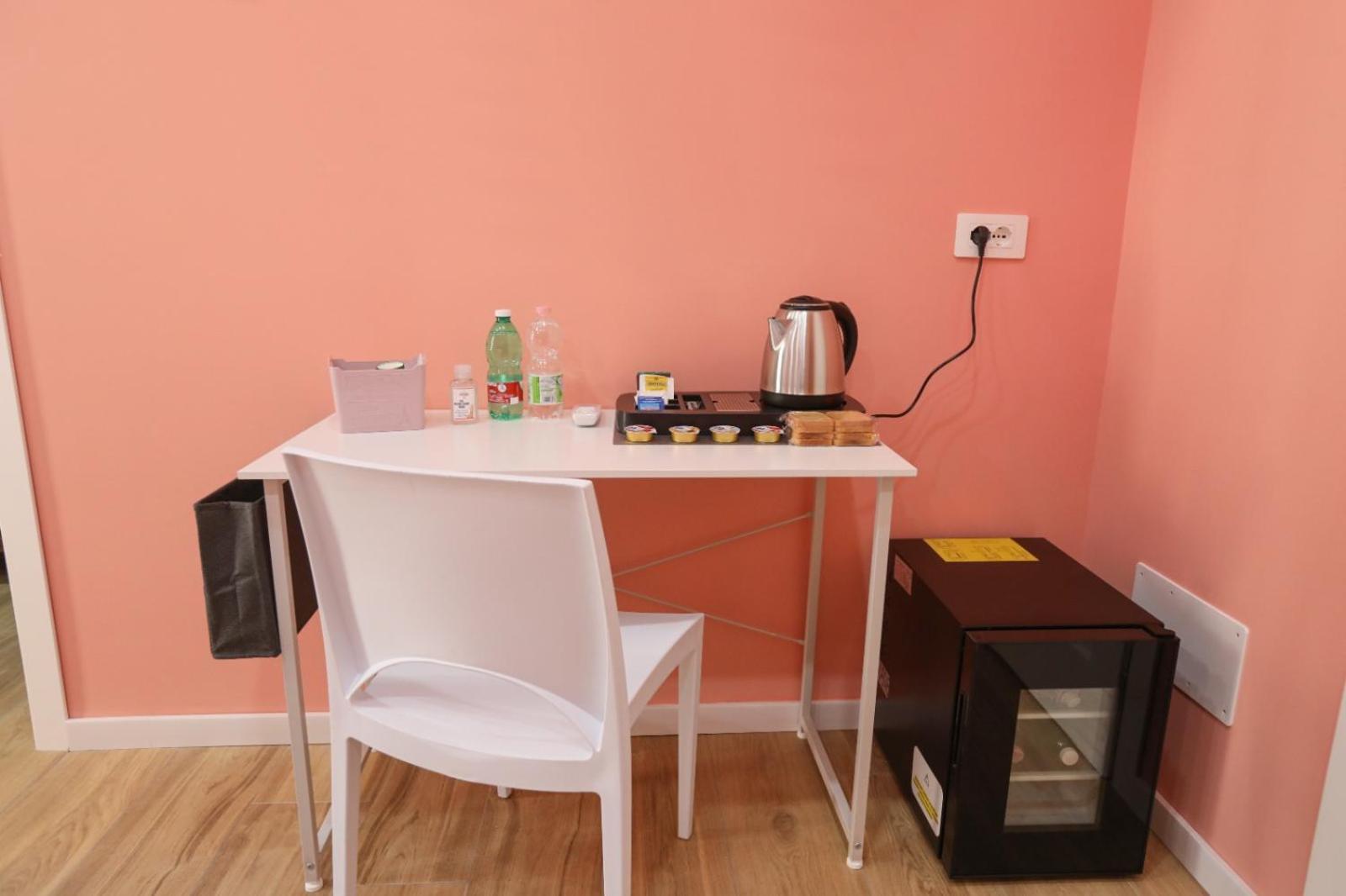 Mastersa' Guest House Наполи Екстериор снимка