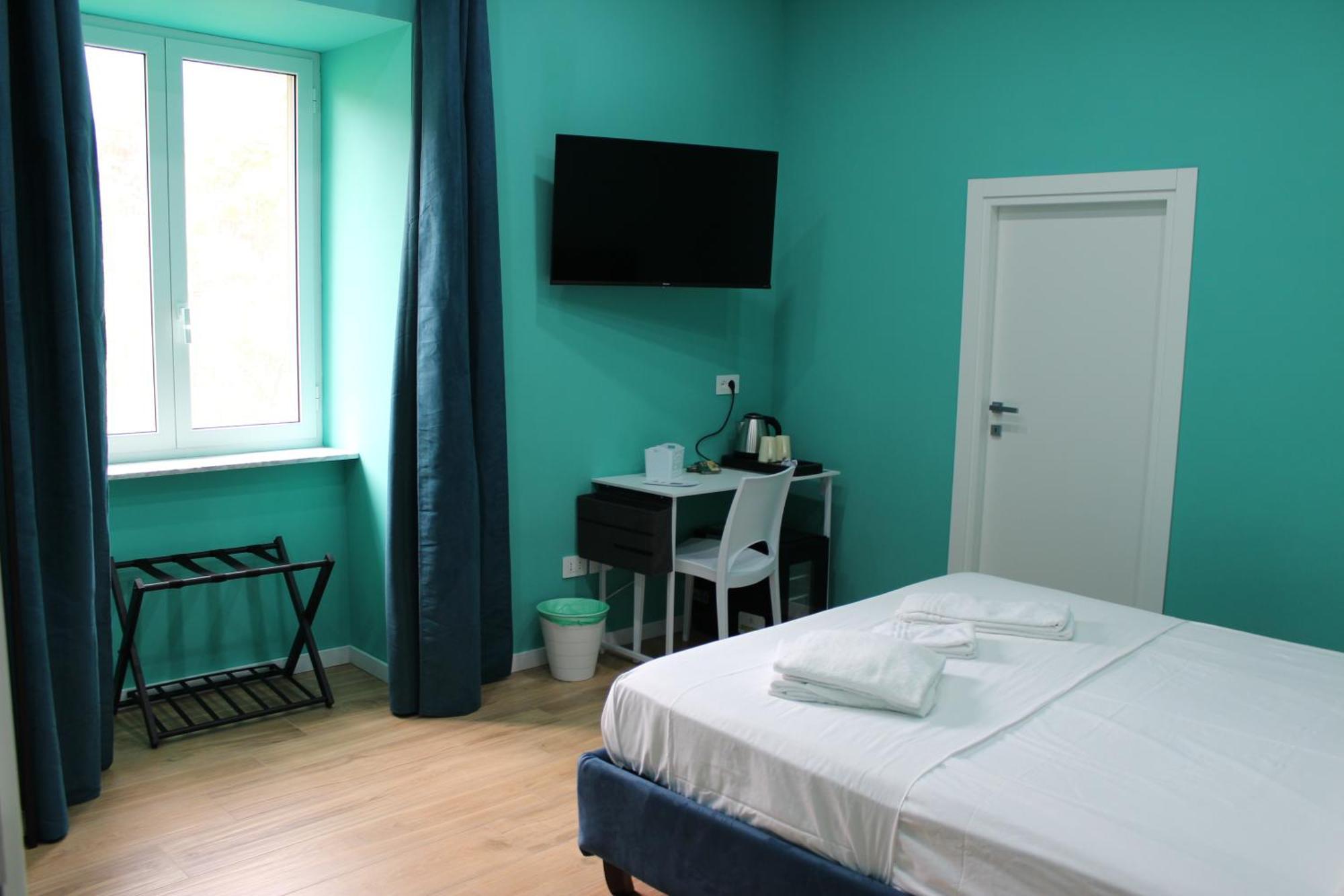 Mastersa' Guest House Наполи Екстериор снимка