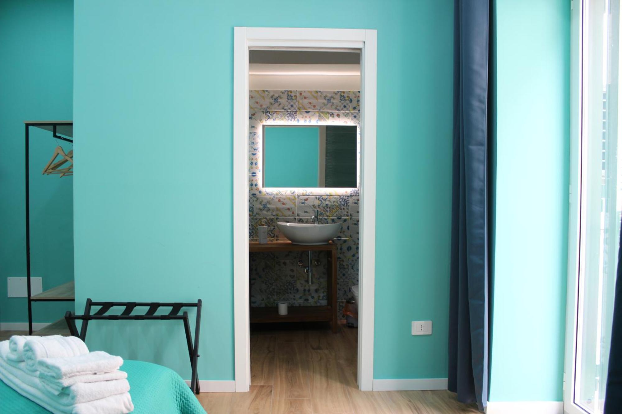 Mastersa' Guest House Наполи Екстериор снимка