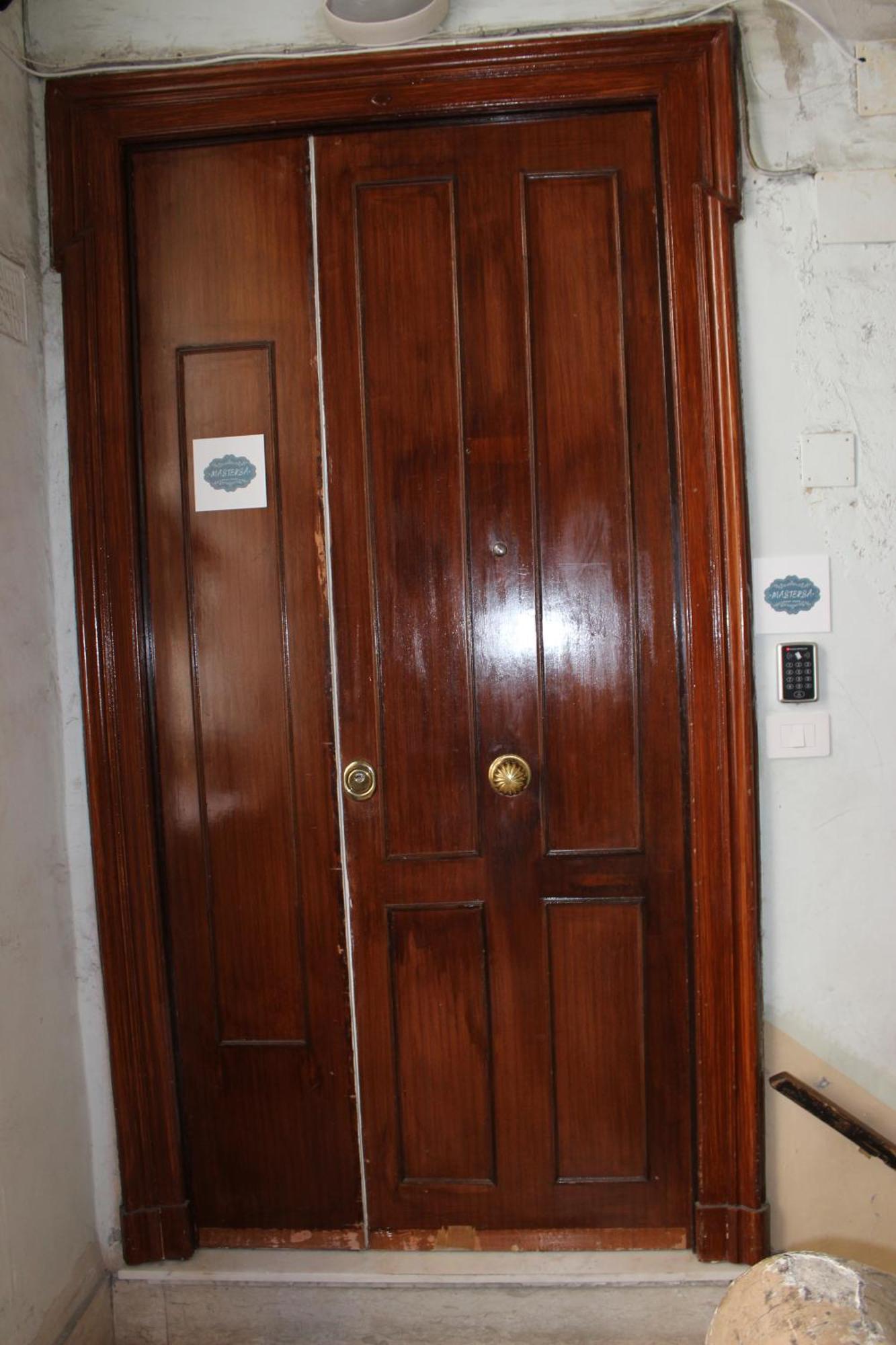 Mastersa' Guest House Наполи Екстериор снимка