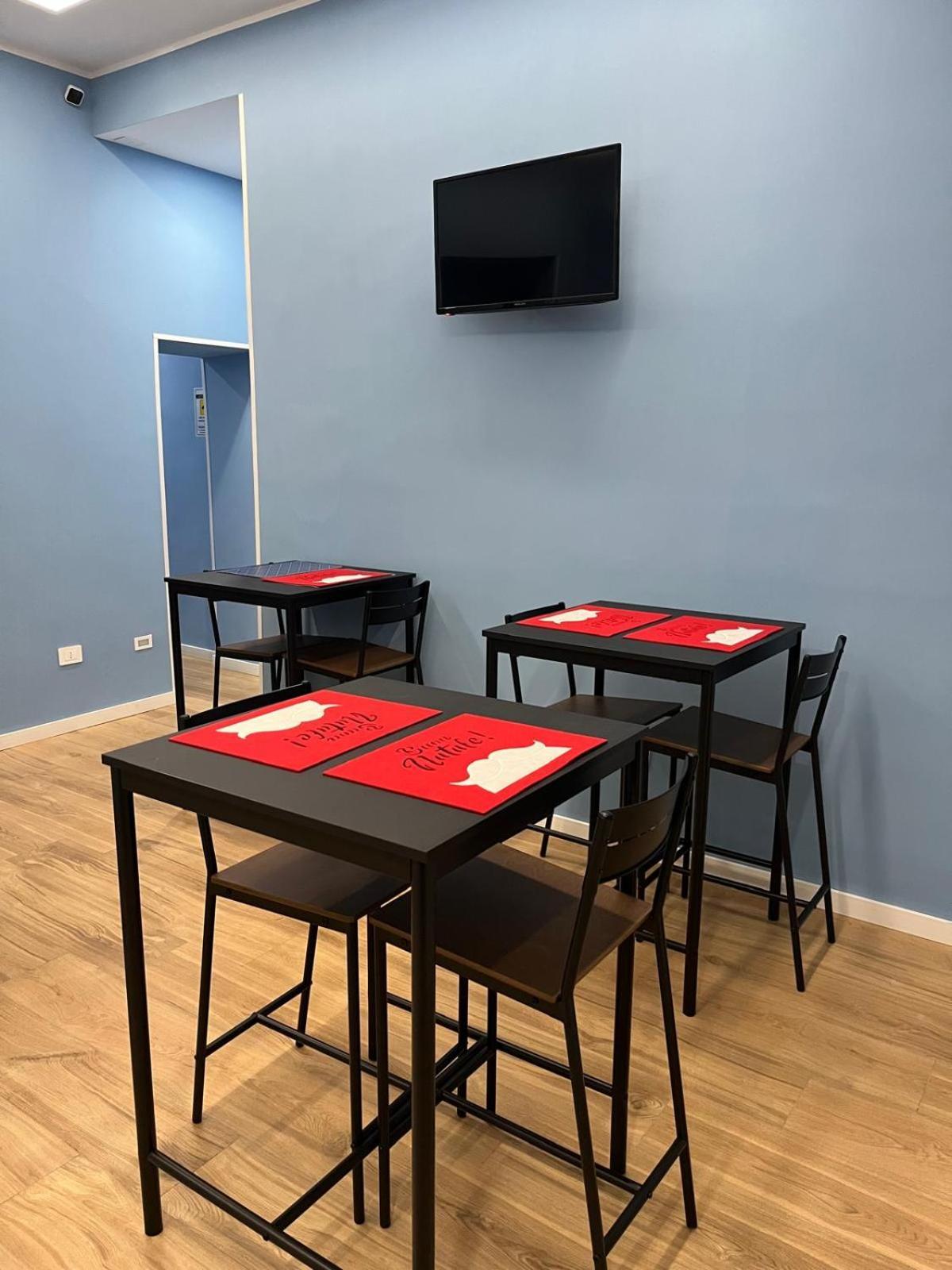 Mastersa' Guest House Наполи Екстериор снимка